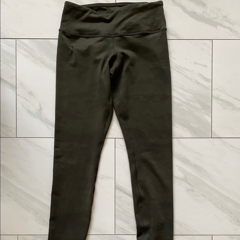 Lululemon Athletica Dark Green Camo Print Leggings